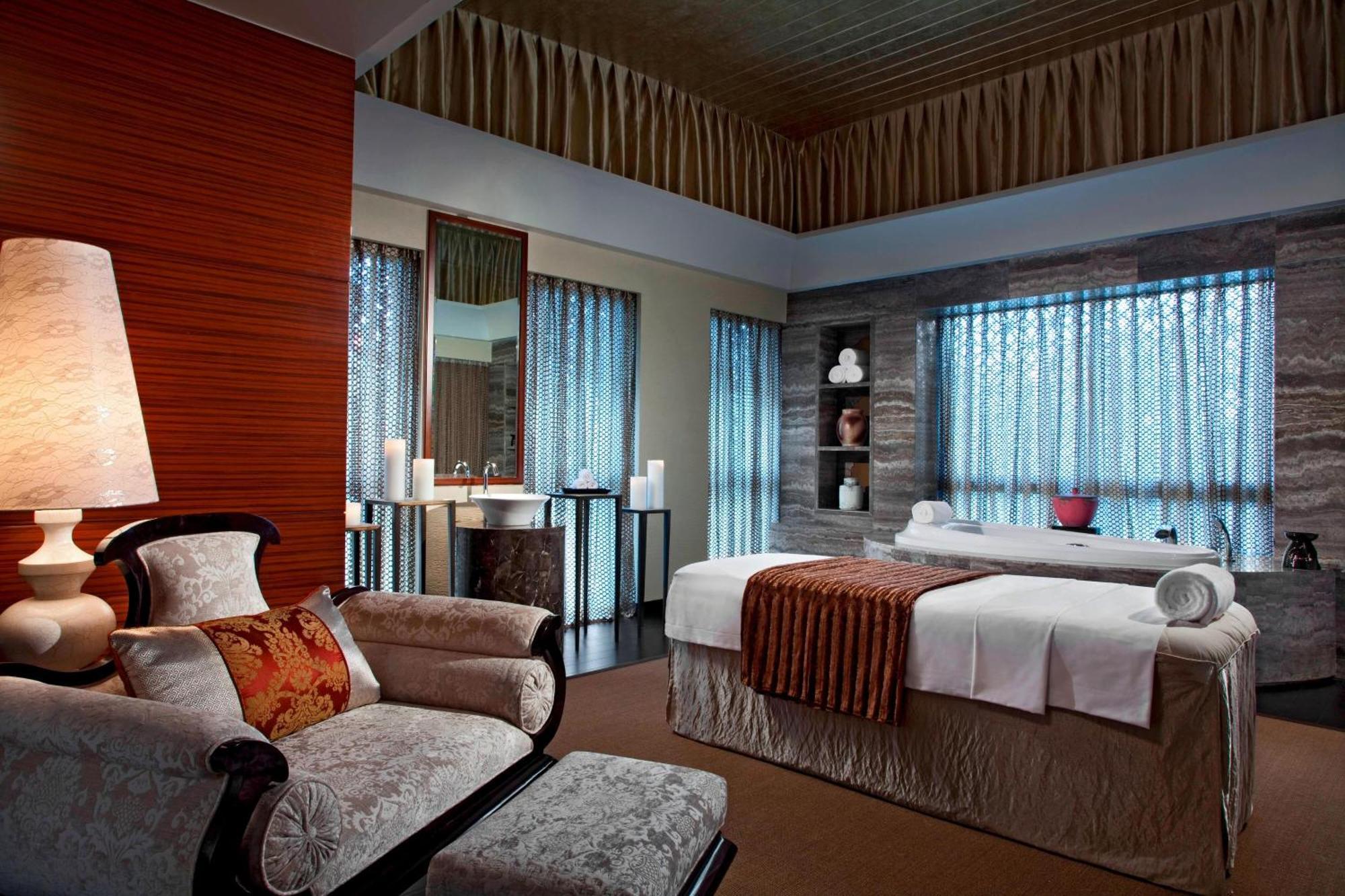 Sheraton Qingyuan Lion Lake Resort Екстериор снимка