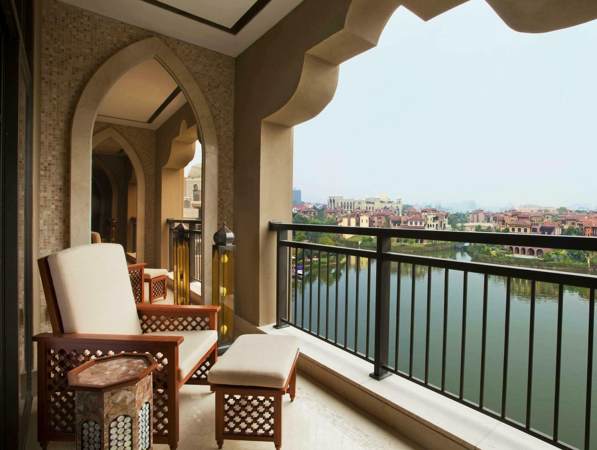 Sheraton Qingyuan Lion Lake Resort Екстериор снимка